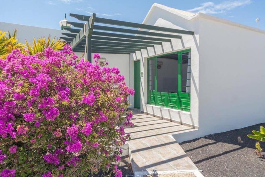 Bandama 14! 2 Bedroom Newly Renovated Bungalow, Los Pocillos, Puerto Del Carmen. Puerto del Carmen  Exterior foto